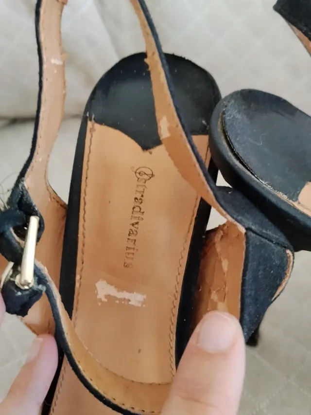 Zapatos de tacón negros