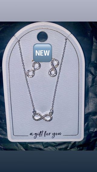 Set Collana e Orecchini Infinito Argento