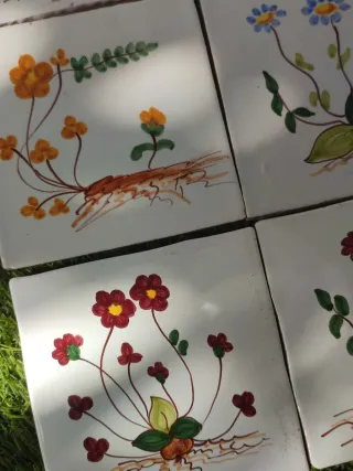 Azulejos antiguos pintados a mano