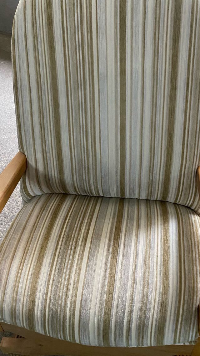 Par de Butacas Tapizadas