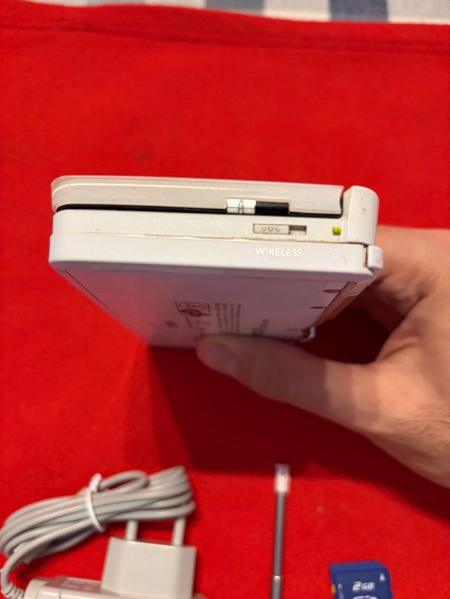 Nintendo 3DS Blanca + Accesorios