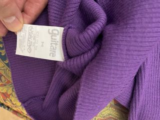 Jersey Guitare cuello alto morado talla M