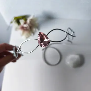 Tiara élfica plata con piedra rosa