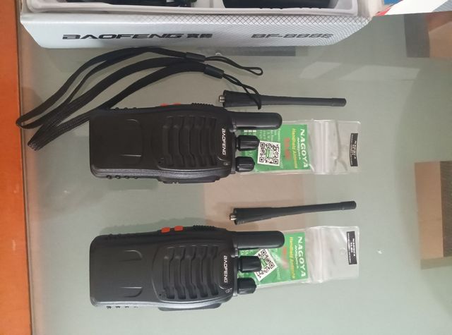 Walkie 2 Radios Baofeng BF-888S con Antenas Nagoya