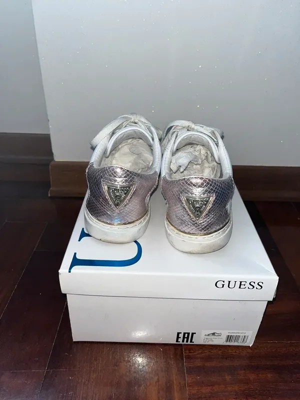 Scarpe Guess