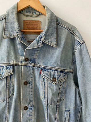 Cazadora Levi’s vaquera vintage (lavado claro)