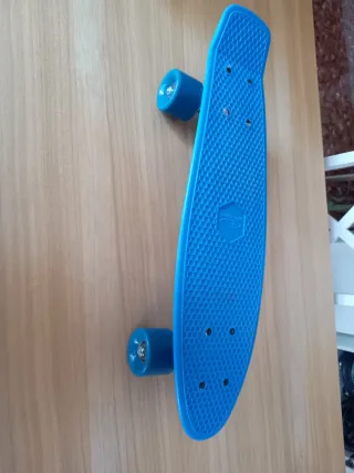 Monopatín azul infantil Hudora