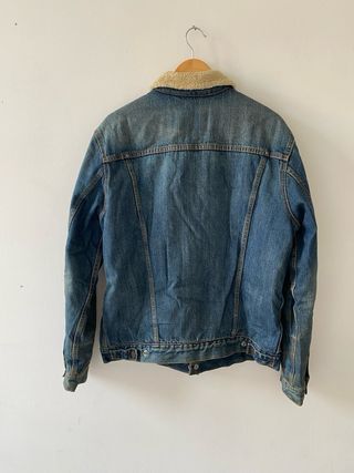 Cazadora Levi’s Sherpa forrada borreguito