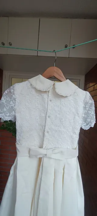 Bonito vestido blanco comunión