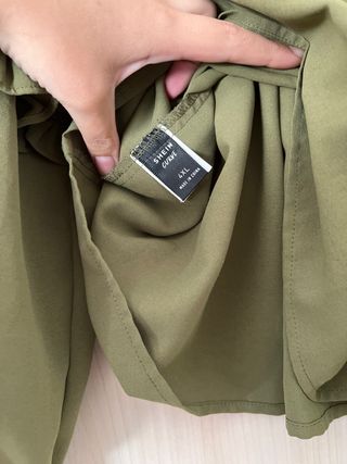 Blusa caqui con volantes