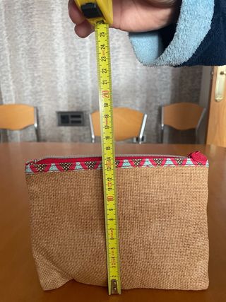 Neceseres Women Secret beige y rosa