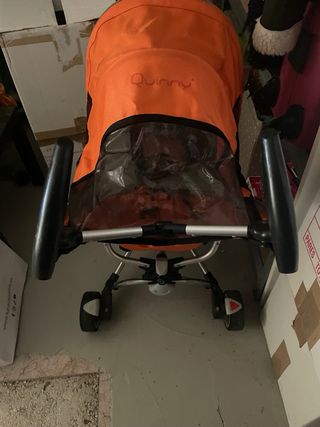 Carro de bebé Quinny naranja