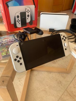 Nintendo Switch OLED Bianco