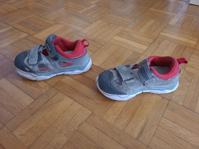 Sandalias niño Garvalin y Kimberfeel T28