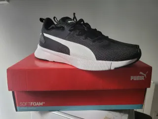 Zapatillas Puma Flyer Runner Negras Blancas