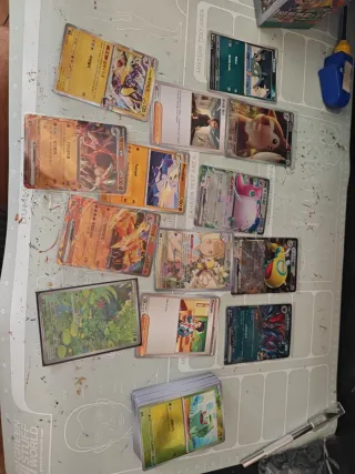 Lote de cartas Pokémon