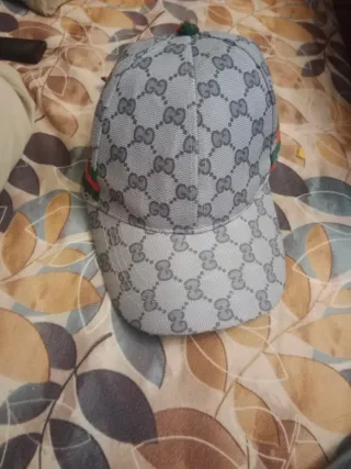 Gorra Gucci Beige