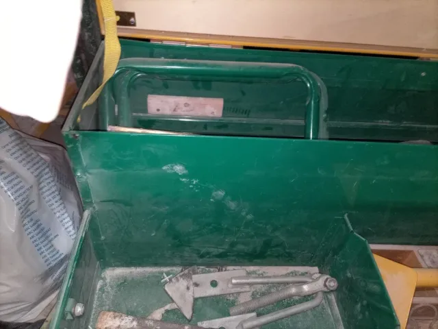 Caja de herramientas vintage