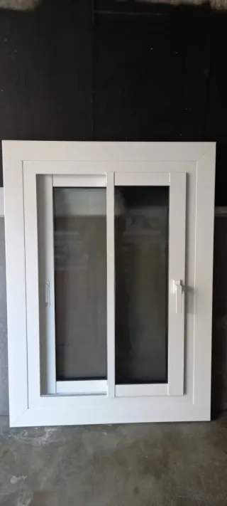 Ventana corredera PVC blanca