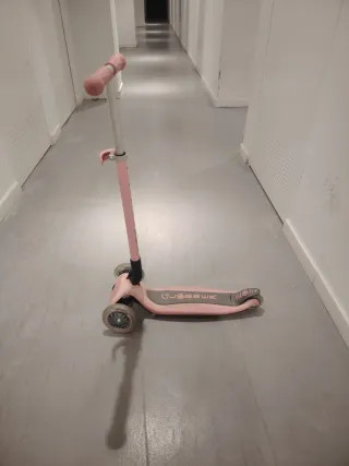 Patinete Glober 3 ruedas luces y freno