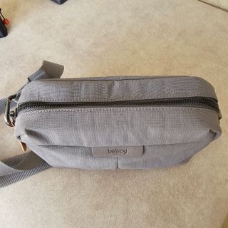 Bellroy Tokyo Crossbody Cinza