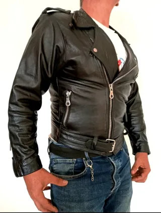 Cazadora Rockera Cruzada cuero auténtico S Medidas