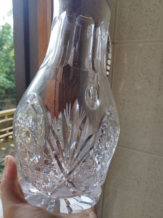 Caraffa di cristallo lavorato
