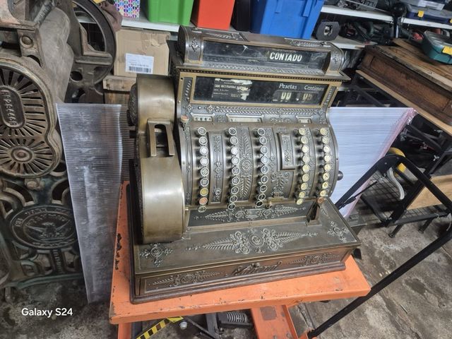 Antigua registradora National