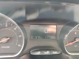 Peugeot 208 2015