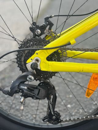 Bicicleta Scott Scale 24