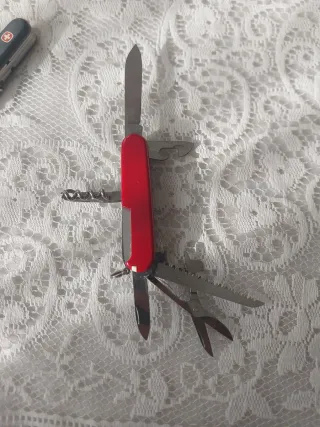 Coltellino Victorinox Rosso