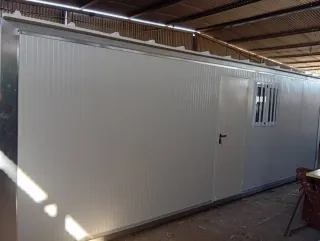 Módulo vivienda chapa sándwich