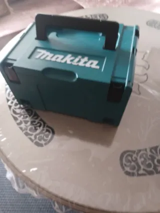 Caja Makita