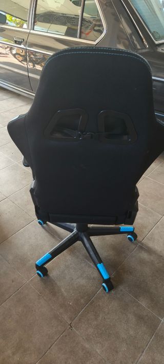Silla Gaming Negra y Azul