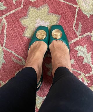Zapatos verdes T40 con detalle dorado