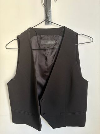 Chaleco negro Zara Talla M