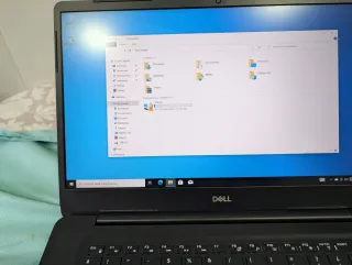 Portátil Dell Vostro P77F