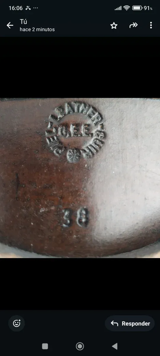 Zapatos vintage de ante marrones con cordones