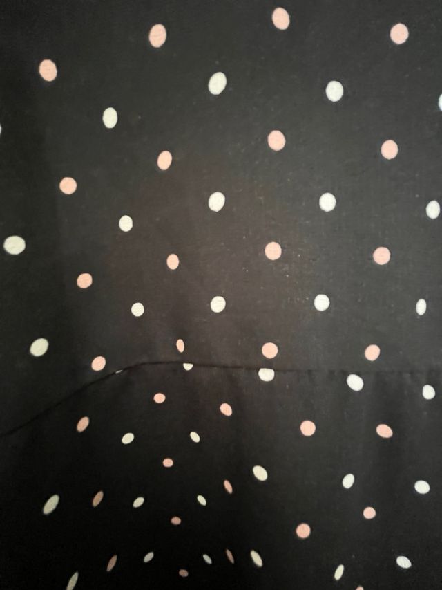 Camisa de mujer con lunares