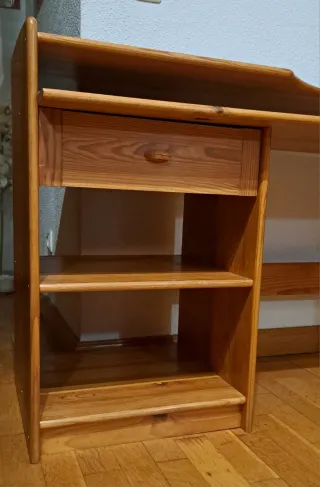 Mesa estudio/ordenador en madera de pino