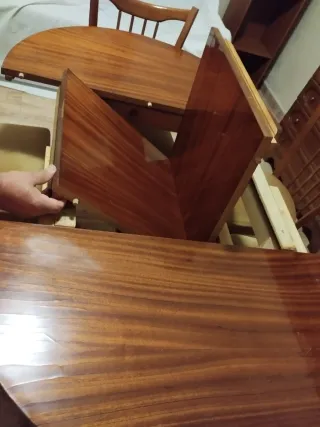 Mesa de salón y 6 sillas