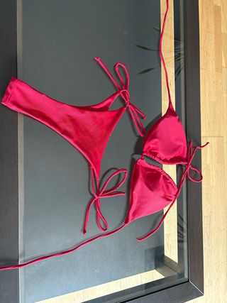 Bikini Rojo Nuevo