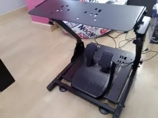 Pack Volante Thrustmaster T150 + Soporte