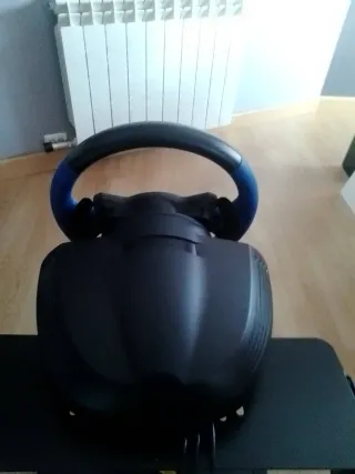 Pack Volante Thrustmaster T150 + Soporte