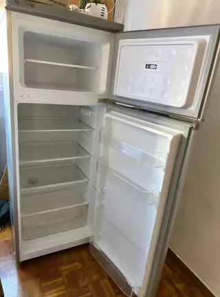 Nevera Indesit