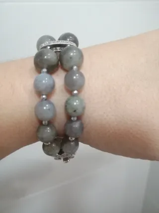 Pulsera doble de piedras labradorita con iridiscen