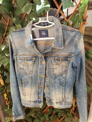 Cazadora vaquera Bershka azul