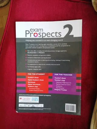 EXAM PROSPECTS 2 Student's book: libro de texto...