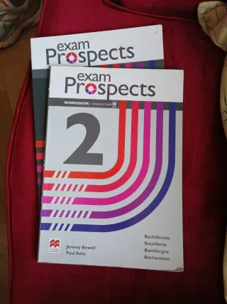 EXAM PROSPECTS 2 Student's book: libro de texto...