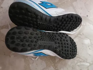 Scarpe da calcetto Lotto bianche e blu